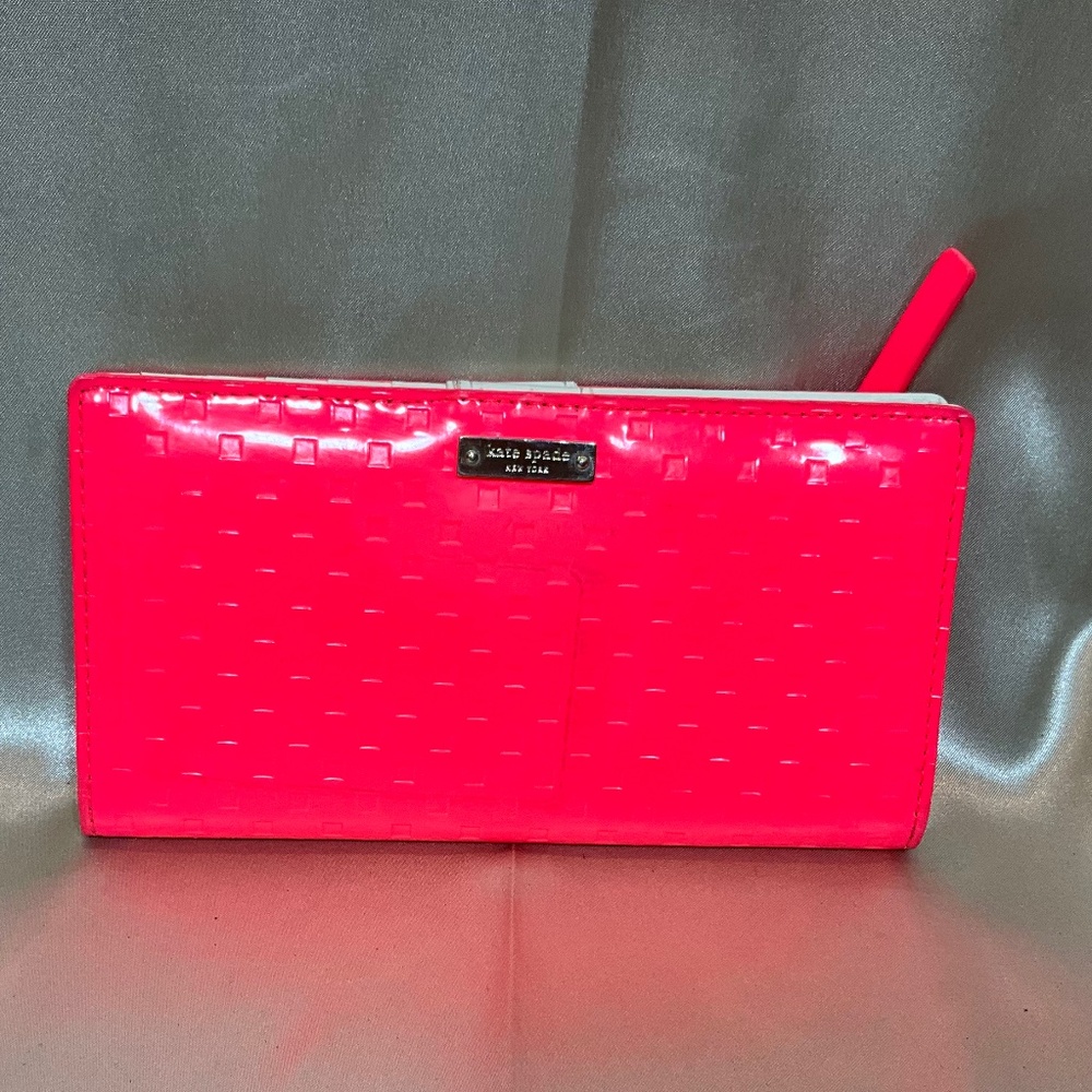 Kate Spade Hot Pink wallet.   9-H7B